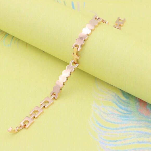 "Elegant Rose Gold Bracelet with Smooth Scalloped Link Design, XPBL0875 - Picture 5 of 13